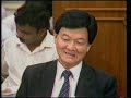 Meet the younger LKY having a nice chat with his friends( c1988) !!