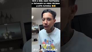 Veja O Biel Drak Mostrando A Tatuagem Do Meno Pecinha Q Esta Sumindo