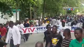 VIDEO: Haiti - Men kijan prezidan Jovenel Moise debake lakay Moise Jean Charles (Milot) pandan l Cuba a