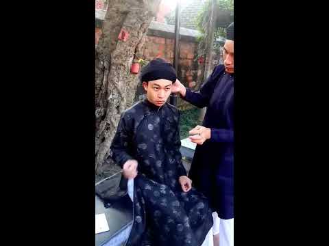 Clip tự vấn khăn áo dài nam cho nhau