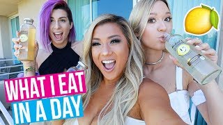 WHAT I EAT IN A DAY!! Travel Edition! WHAT I EAT IN A DAY!! Travel Edition!