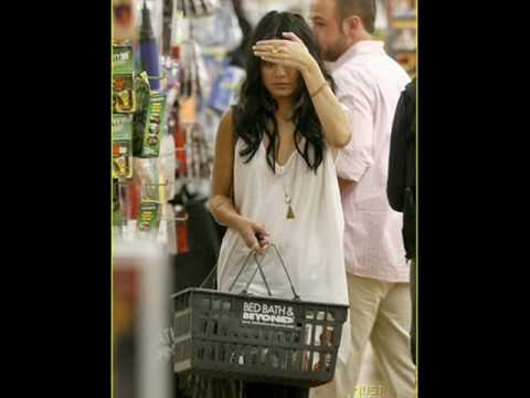 Ashley Tisdale & Vanessa Hudgens - Paparazzi Video Ashley Tisdale & Vanessa Hudgens - Paparazzi Video
