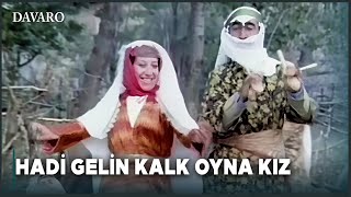 Davaro Türk Filmi | Sülo Karısı Ayşo'yu Kaçırmak İçin Kadın Kılığında Düğüne Gid