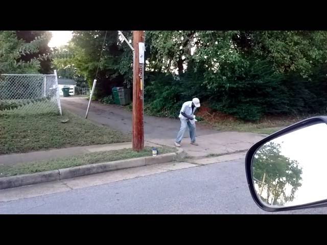 Random Guy Dances Like Crazy By Alley Way - Video