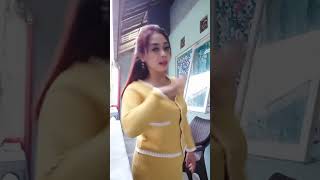Tante Semok Sekali