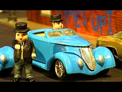 Mad Bomber 2 Fat Controller Toy Car Explosion & Mini Sir Topham Hatt