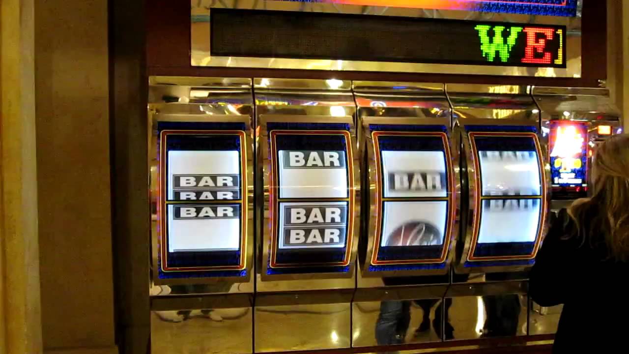 Giant Slot Machine at Bally's Hotel Las Vegas (HD) - YouTube