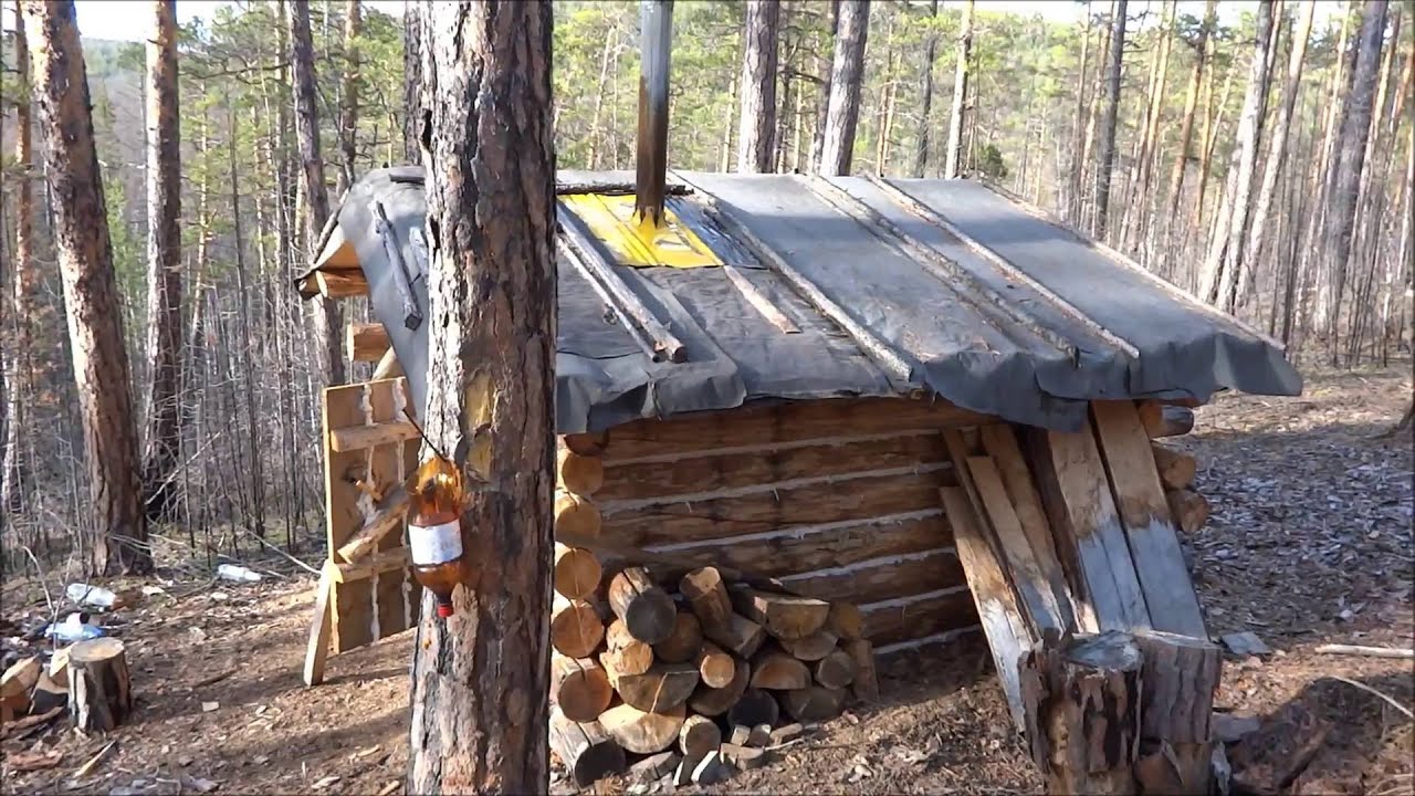 В лесной избушке снимают порно