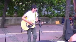 Perfect - Pengamen Ganteng Angga Cover Lagu Ini Bikin Cewe Klepek-Klepek