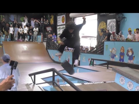 ANTONIO DURAO SETS IT OFF DURING TAMPA PRO 2024 BEST TRICK