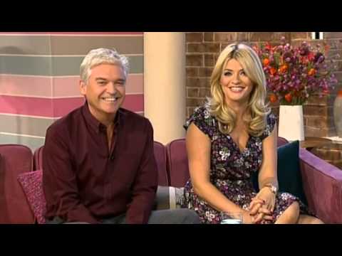 Holly Willoughby has trouble reading the autocue link - This Morning 17th September 2012 Holly Willoughby has trouble reading the autocue link - This Morning 17th September 2012
