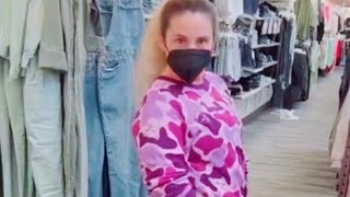 Hi Everyone I Am Shopping