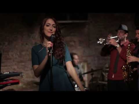 Six Pack - İyisin (Zuhal Olcay Cover) Six Pack - İyisin (Zuhal Olcay Cover) klip izle