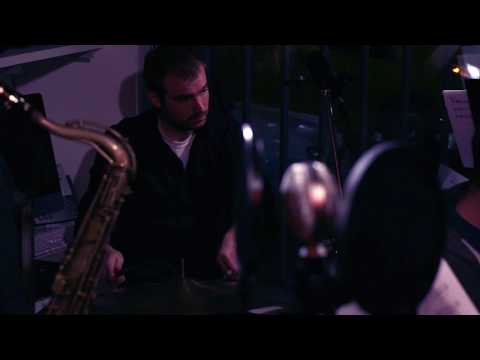 Michael Sarian & The Chabones - TODO PASA