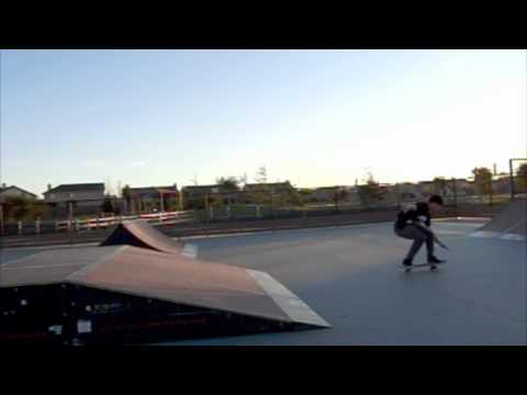 HUGE Tuck Knee to Flat! [Super Slow-Motion]