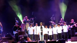 עמיר בניון - התנערי - הופעה בקיסריה