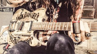 Whiskey Barrel Guitar | JUSTIN JOHNSON SOLO SLIDE GUITAR