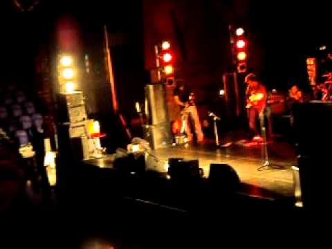 KK Live in Concert Auck NZ - Dil Kyun Yeh Mera Shor Kare frm...