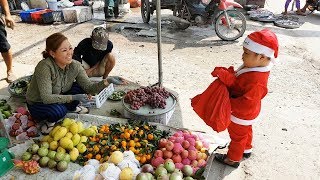 Trò Chơi Ông Già Noel Nhí Đi Mua Và Tặng Quà Giáng Sinh ❤ ChiChi ToysReview TV ❤ Đồ Chơi Trẻ Em