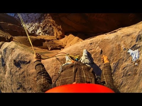 World's Most Insane Rope Swing Ever!!! - Canyon Cliff Jump World's Most Insane Rope Swing Ever!!! - Canyon Cliff Jump klip izle