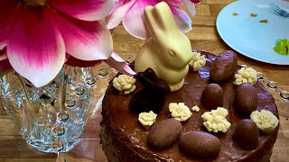 Ostertorte: Häschen in der Grube - Nusskuchen mit Schokoladencreme - das schmeckt jedem!