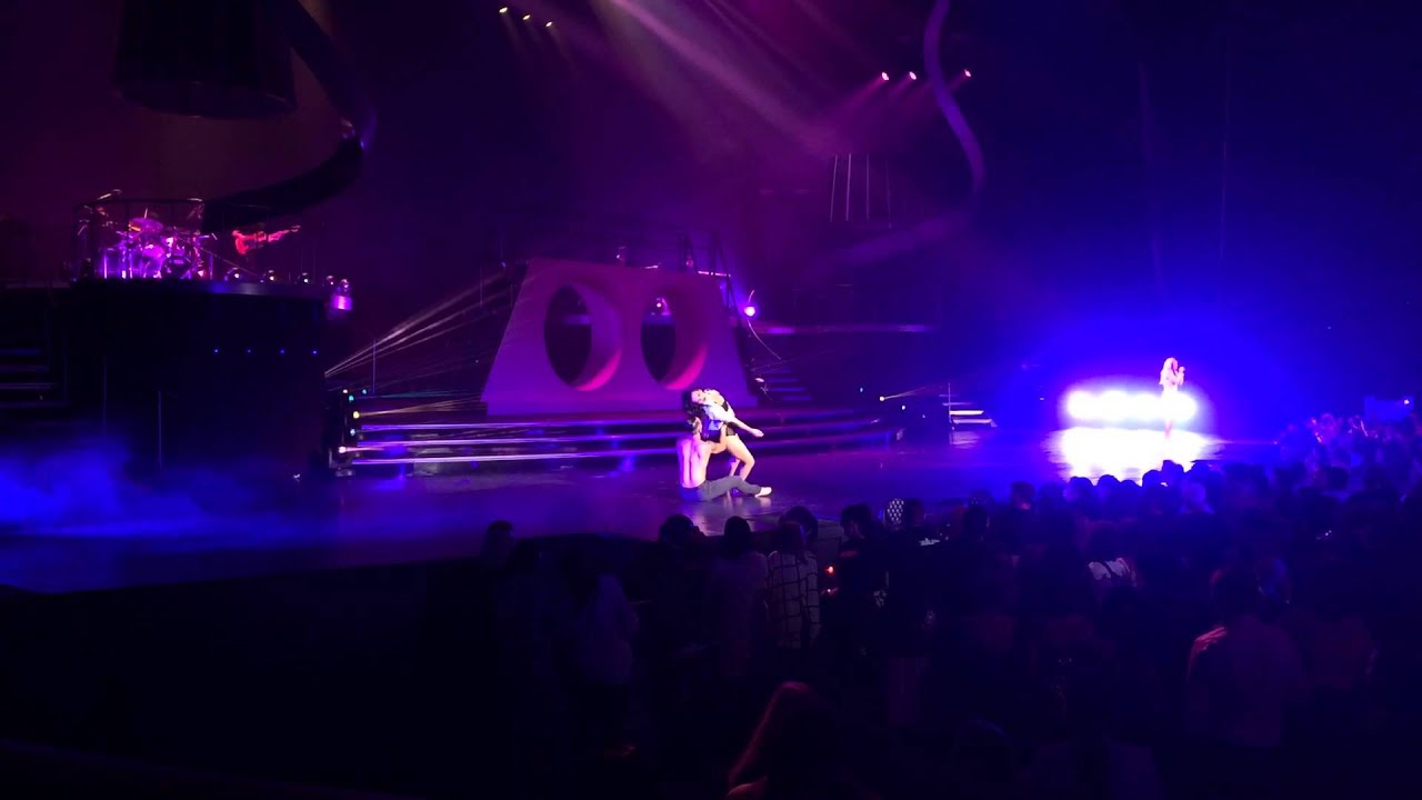Dizzydjc Gigs Britney Spears 2017 You Dizzydjc Gigs Britney Spears 2017