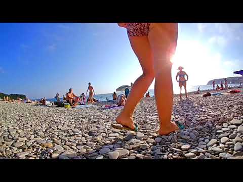 Девки Дрочат На Пляже Видео