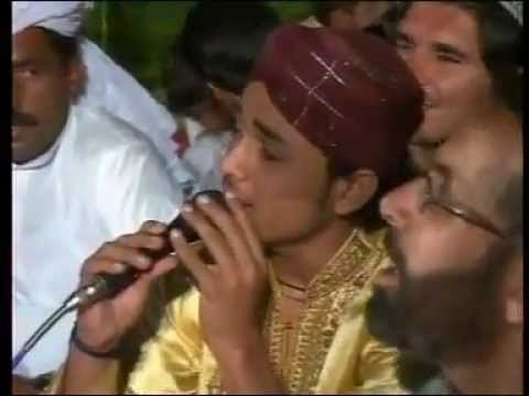 Balaghal Ula Bi Kamalihi in the awsome voice of superstar Farhan...