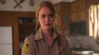 Interview with Janet Varney / Celebrity Life News