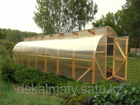 Теплица из поликарбоната своими руками с деревянным каркасом Теплица из поликарбоната своими руками с деревянным каркасом