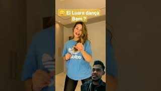 Calça Apertada Luara Fonseca Dançando