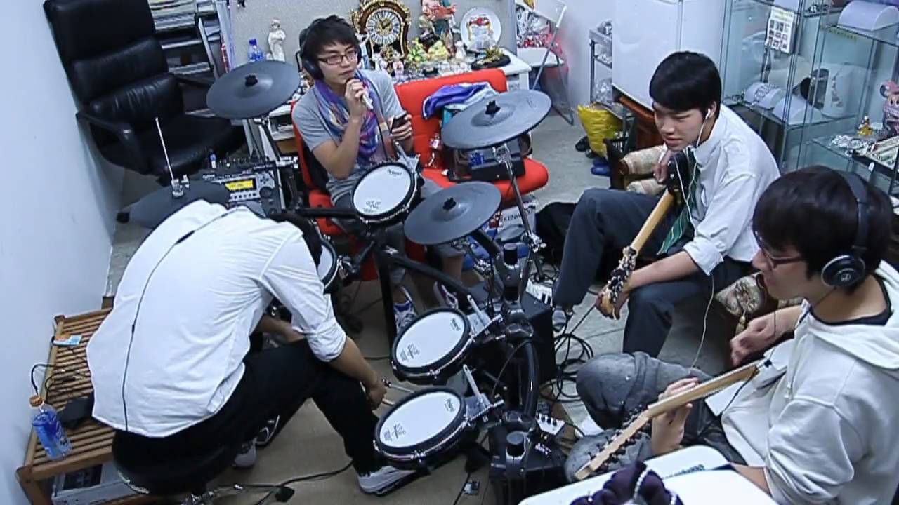 MUSE CAN T TAKE MY EYES OFF muse can t take my eyes off: