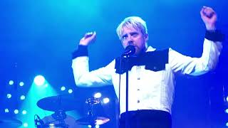 Watch Kaiser Chiefs Dont Just Stand There Do Something video