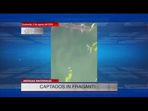 Video delata a agentes de PNC, cuando ayudan a realizar contrabando de cigarros en Petén | 03Ago