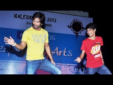 Shahid Kapoor promotes Phata Poster Nikla Hero in Mumbai college...