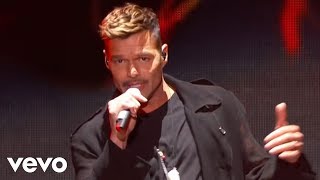 Ricky Martin - Fiebre (Premios Billboard De La Música Latina 2018) Ft. Wisin, Yandel