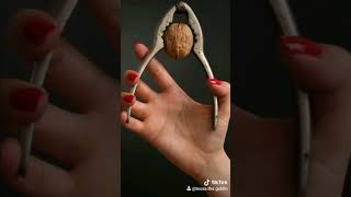 Womens Self Defense Clic Undefendable Knee To The Balls