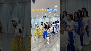 Tem Yellow Or Team Blue? Please Subscribe Thank You Mente Má Toma Toma