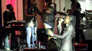 Watch 2face Idibia U No Holy Pass video