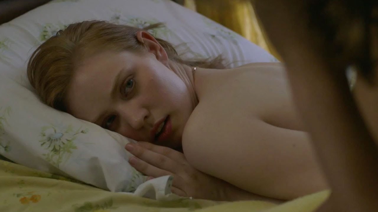 Deborah Ann Woll Sideboob Shower Sexy Scenes Daredevil 3