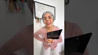 La Profe Más Viejita