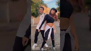 Vicky, Arthur E As Dancinhas Do Tik Tok