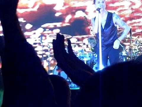 Depeche mode 12.12.2009. SECC Glasgow-Hole To Feed.AVI