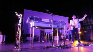 Watch They Might Be Giants Battle For The Planet Of The Apes video