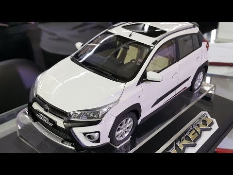 Foto diecast daihatsu sirion