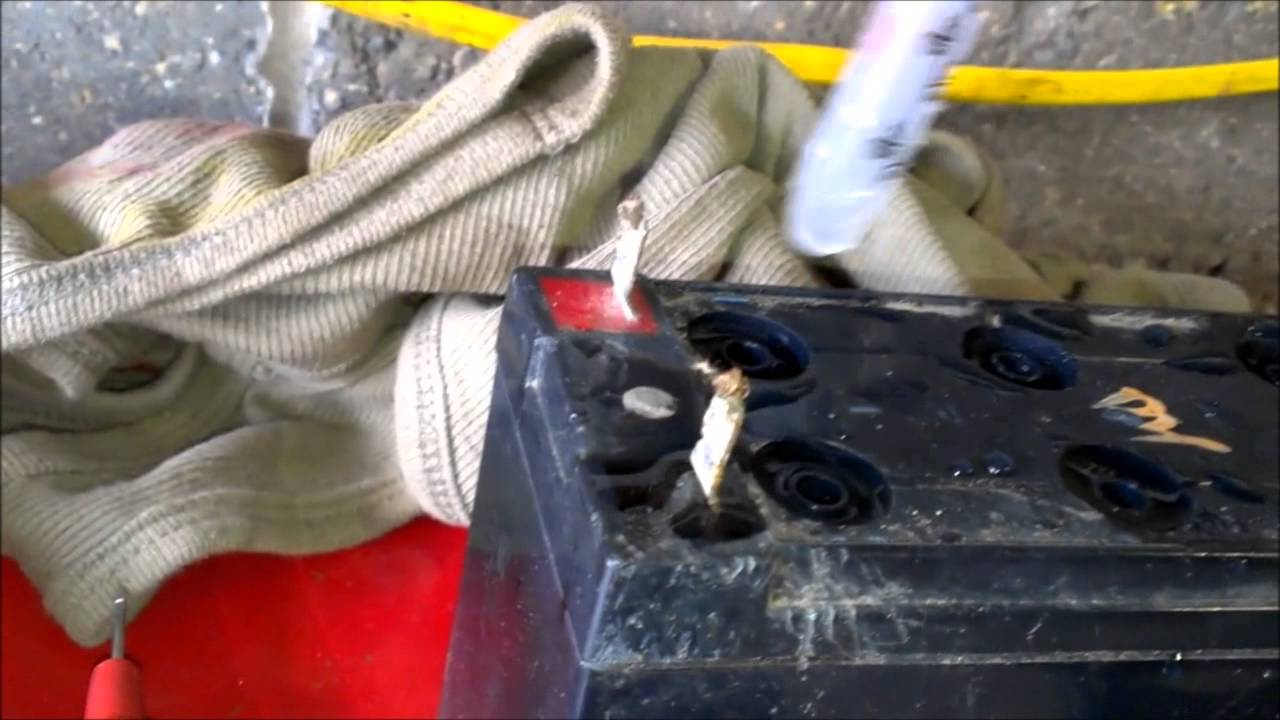Restoring a sealed lead acid battery - YouTube