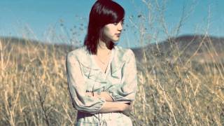 Watch Dia Frampton Hearts Out To Dry video