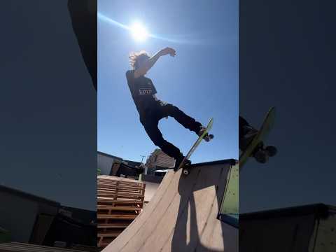 @DaveBachinsky skating on a Monday‼️🛹