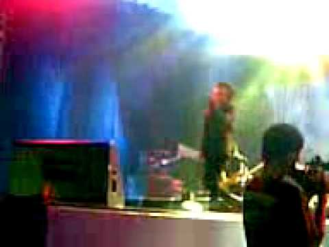 dMasiv - Aku Percaya Kamu (o8.o5.2o11 at Stadion Diponegoro...