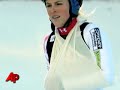 Olympic Favorite Vonn Hurts Arm in Ski Crash